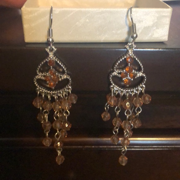 Long earrings with tan beads/silver colored metal - Picture 1 of 3